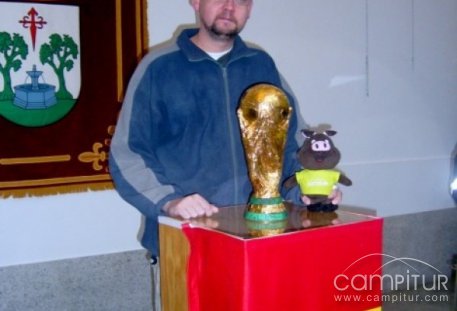 La Copa del Mundo será el broche de oro de la clausura de la Escuela Municipal de Fútbol de Cazalla 