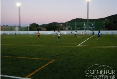 Hoy se inaugura el Pabellón y el Campo de Fútbol de Cazalla 