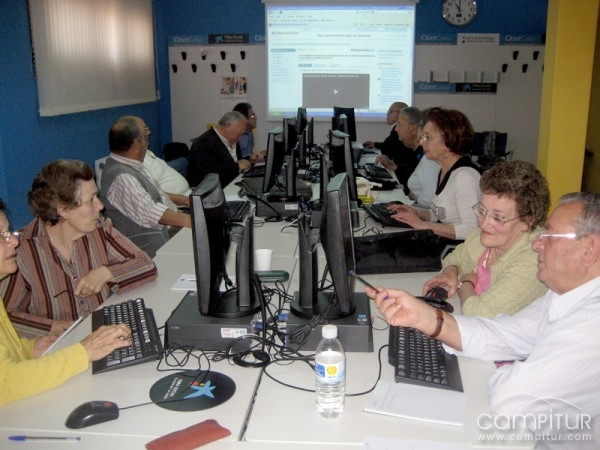 Voluntariado mayor en Azuaga: Programa Gente 3.0 