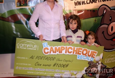 Manuela Gómez ganadora del “Campicheque Regalo”