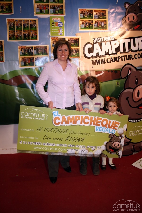 Manuela Gómez ganadora del “Campicheque Regalo”