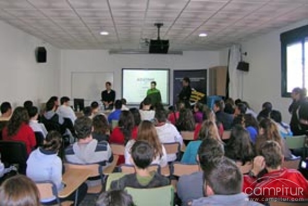 Finalizadas las jornadas de referentes empresariales desarrolladas en IES de la Campiña Sur 