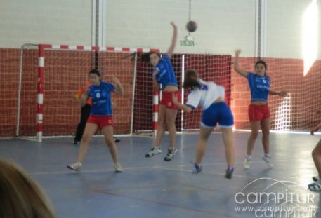 Resultados de los dos primeros encuentros en casa de las chicas de la AD Balonmano Granja 