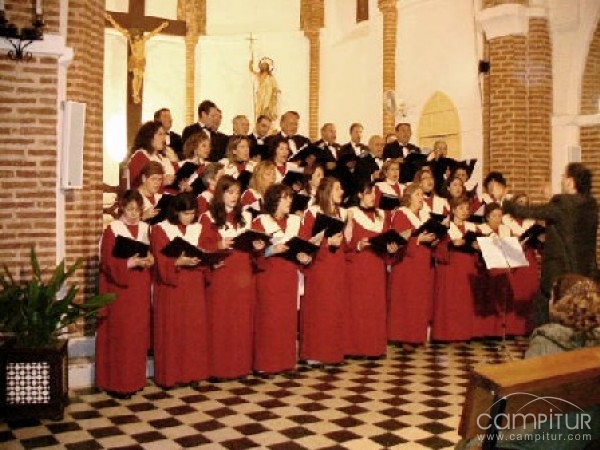 Concierto de Navidad de la Coral Municipal de Azuaga y la Escolanía 