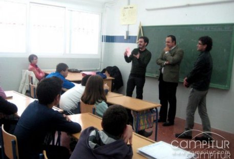 Los alumnos de 3º de ESO de Guadalcanal participan en el programa “Seguro que te mueves” 