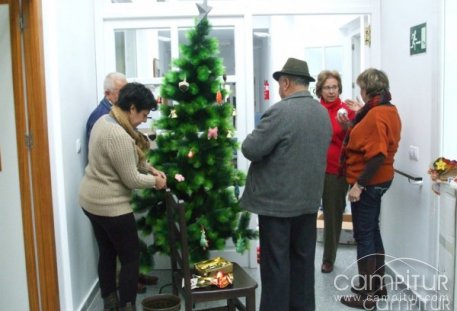 El Centro de Día de Constantina reluce por Navidad 