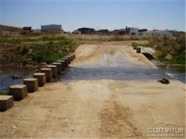 Concluidos trabajos de deslinde y amojonamiento en los términos municipales de 10 municipios de la Campiña Sur 