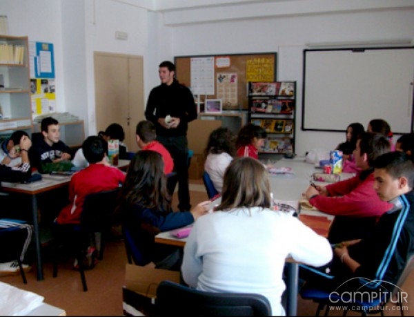 El Ceder colabora con alumnos de Berlanga en la creación la Cooperativa PROBUDER 