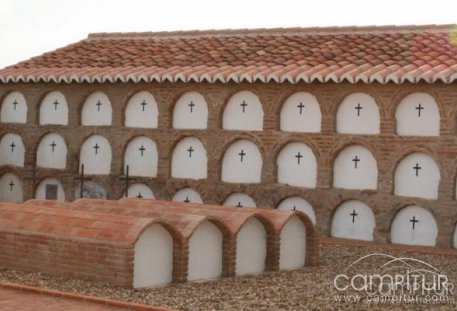 Hoy se inaugura oficialmente el Cementerio de los Italianos de Campillo de Llerena 