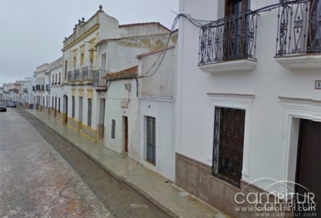 Una mujer herida en un incendio de una vivienda de Granja de Torrehermosa 