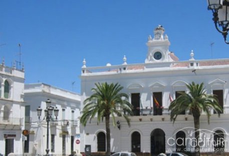 El Ayuntamiento de Llerena convoca 8 puestos de trabajo, y 5 más en noviembre 