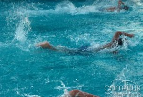 Valverde de Llerena celebra su Campeonato de Natación y Maratón durante la Feria 