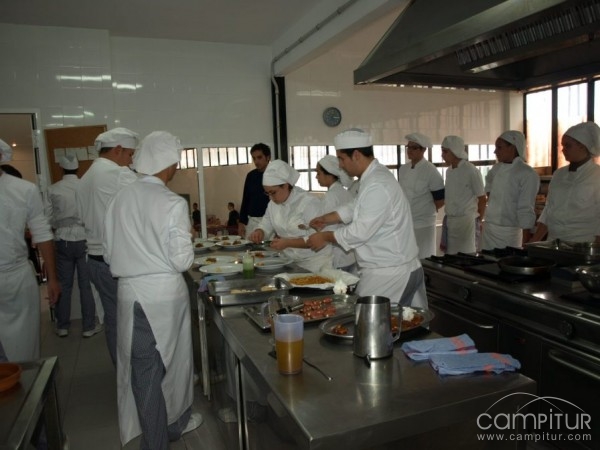 Inauguración Oficial del Ciclo Formativo de Cocina y Gastronomía en Constantina 