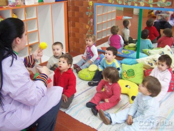 El Centro de Educación Infantil de Berlanga precisa cubrir tres plazas de Técnicos en Educación Infantil 
