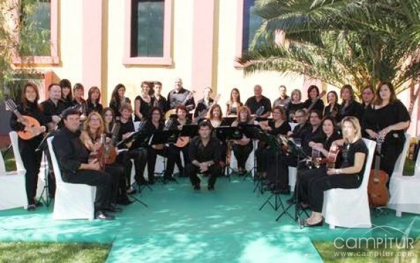 La Orquesta de Pulso y Púa de Azuaga se despide del 2012 con una apretada agenda de actuaciones 