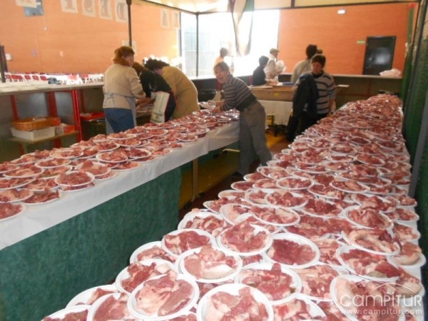 Éxito de asistencia y participación en la VI Matanza Típica de Peraleda del Zaucejo 