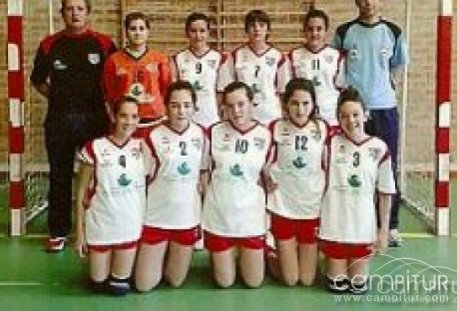 Exitosa final del equipo infantil de balonmano femenino de Granja 