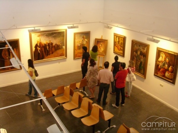 Entre Lienzos, exposición homenaje al pintor Rogelio García Vázquez