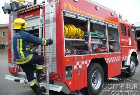 Un hombre intoxicado por inhalación de humo en Azuaga 