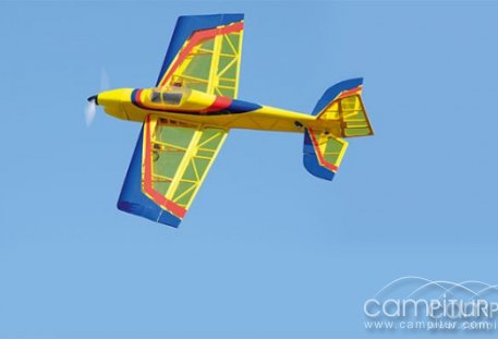 Curso Básico de Aeromodelismo en Villaharta 