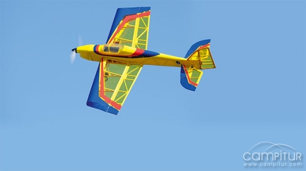 Curso Básico de Aeromodelismo en Villaharta 