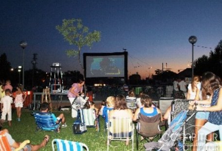 Gran afluencia de público en el II Ciclo de Noche de Luna y Cine 