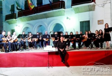 La Orquesta de Pulso y Púa de Azuaga comienza un nuevo curso con una apretada agenda 