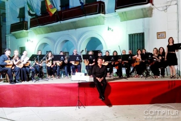 La Orquesta de Pulso y Púa de Azuaga comienza un nuevo curso con una apretada agenda 