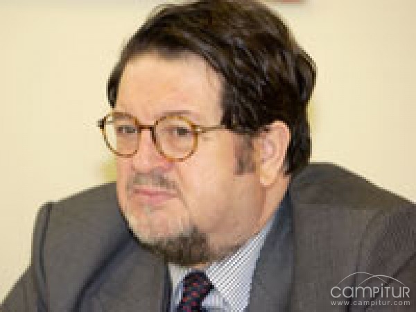 El escritor granjeño Santiago Castelo galardonado con el premio Extremadura a la Creación 