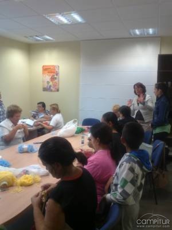 Inaugurado el Taller de Artesanía del Centro de la Mujer de Constantina 