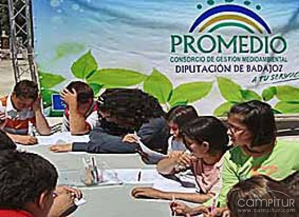Alumnos de primaria e institutos participaron en talleres con motivo del Día Mundial del Agua 