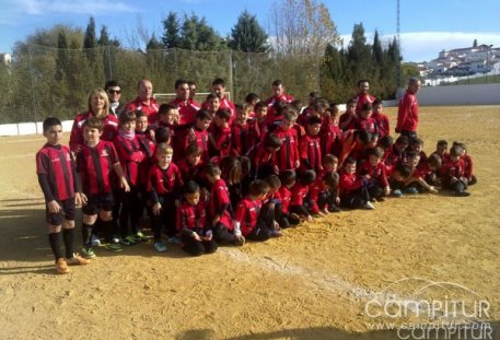 La Escuela Municipal de Fútbol de Fuente Obejuna presenta oficialmente a sus equipos 