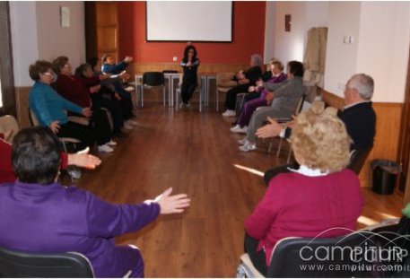 Cazalla de la Sierra acoge un nuevo Taller de Gimnasia para personas mayores 