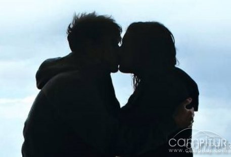 En época estival los extremeños fantasean con acostarse con un desconocido  