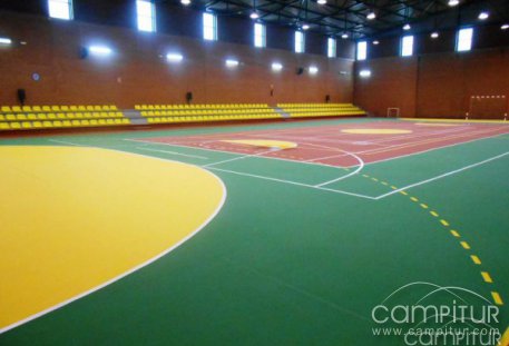 Inaugurada la rehabilitación del Polideportivo Municipal y la Pista de Pádel de Peraleda del Zaucejo 