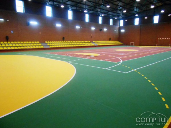 Inaugurada la rehabilitación del Polideportivo Municipal y la Pista de Pádel de Peraleda del Zaucejo 