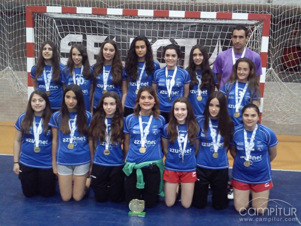 Las infantiles de la AD Balonmano Granja, campeonas de Extremadura