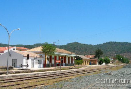 Las vías del tren de la Sierra Norte experimentan obras de mejoras 