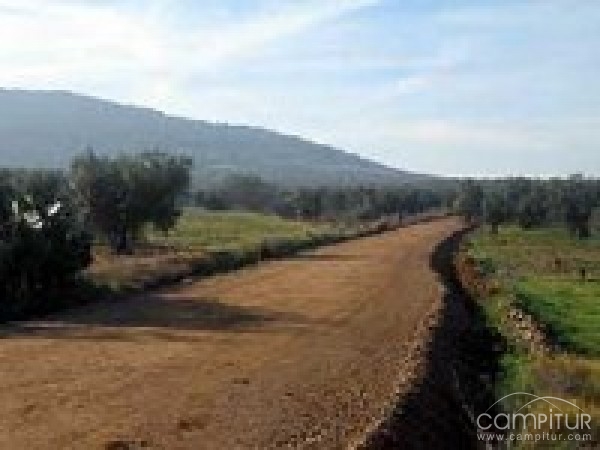 Iniciadas las obras de mejora del Plan de Caminos Rurales