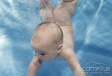 Beneficios de la natación para los bebés 