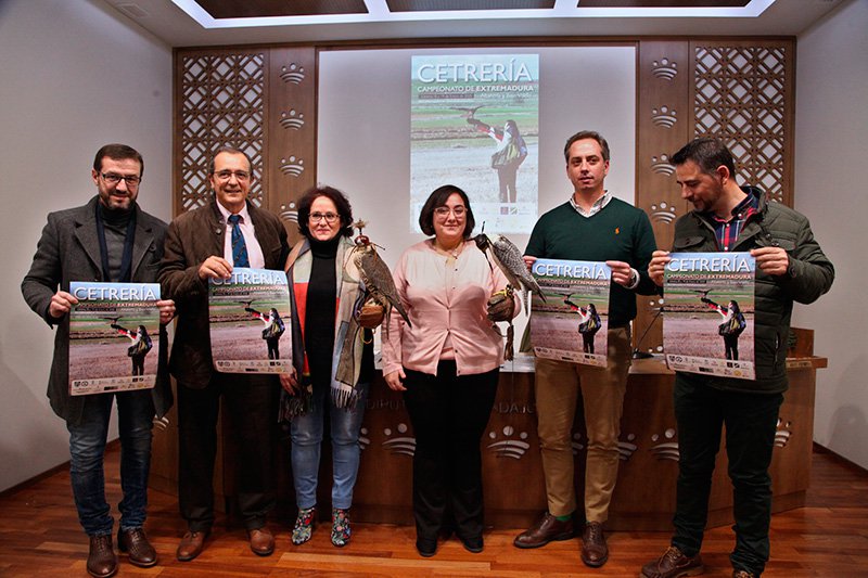 Presentación oficial del VI Campeonato de Extremadura de Cetrería en Llerena 