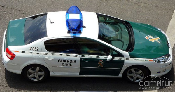 Detenidos dos jóvenes por amenazar con un arma de fuego a un vecino de Peñarroya-Pueblonuevo  