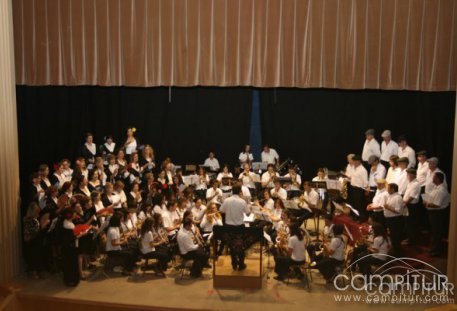 La Banda de Música de Azuga presente en el VI Encuentro de Casas Regionales de Sevilla