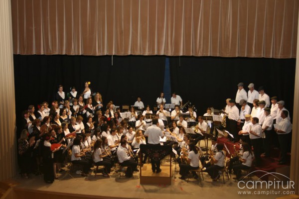 La Banda de Música de Azuga presente en el VI Encuentro de Casas Regionales de Sevilla