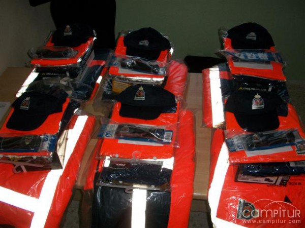 Protección Civil de Villaharta recibe nueva equipación 