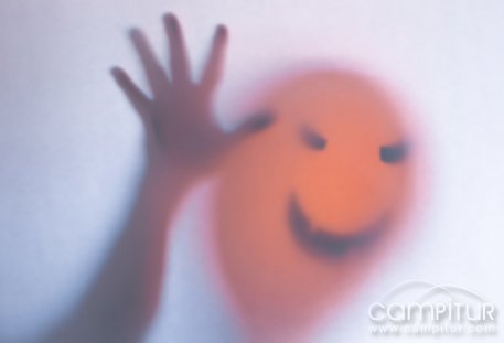 Actividades virtuales en la Universidad Popular de Azuaga 