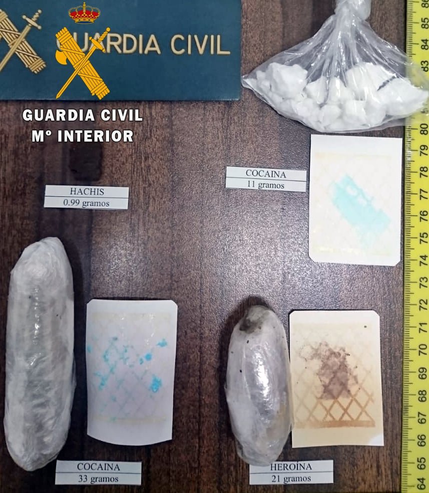 Detenidos 3 vecinos de Llerena por tráfico de drogas 