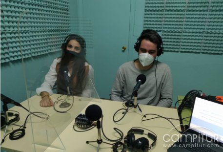 Entrevista en RADIOEDU a los alumnos de los Ciclos de Administración 