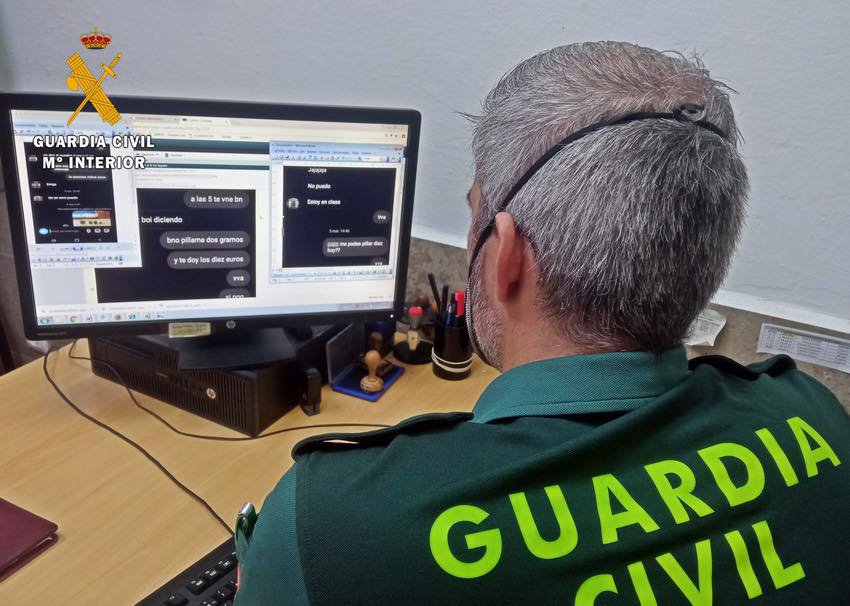Detenido un vecino de Llerena por la presunta venta de drogas a menores 