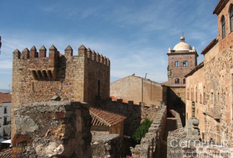 Parking Cáceres, disfruta sin estrés de la Ciudad Monumental 